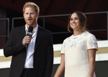 Jennifer Hudson wins top honor at 53rd NAACP Image Awards